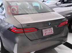 بی ئێم دەبڵیو سیریەس 5